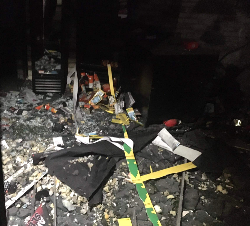 Έκρηξη σε πλυντήριο αυτοκινήτων στη Γλυφάδα - Σύζυγος γνωστού μοντέλου ο ιδιοκτήτης