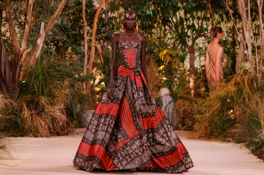 Η νέα couture συλλογή της Σίλιας Κριθαριώτη με έμπνευση από την Αφρική - Διάσημες παρουσίες στο Παρίσι