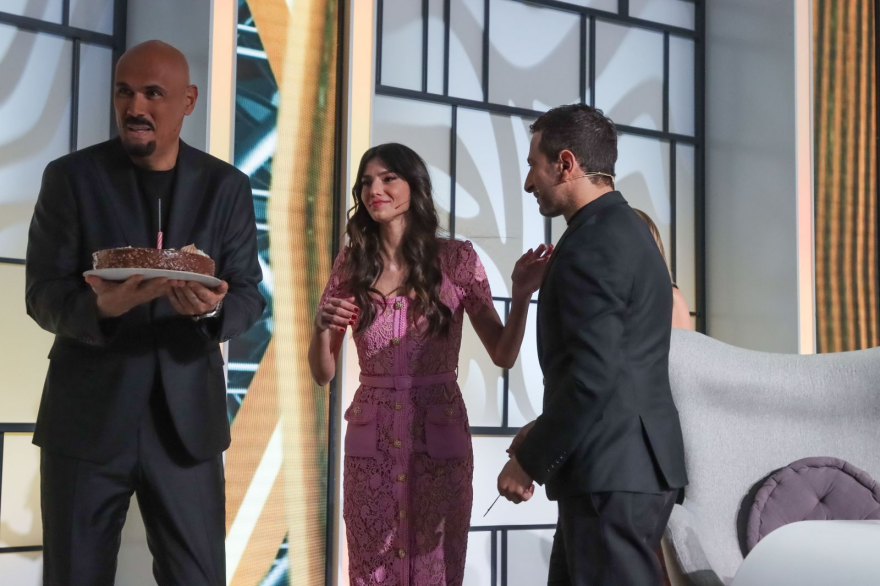 Ηλιάνα Παπαγεωργίου: Γιόρτασε τα γενέθλιά της - Βίντεο από την έκπληξη στο πλατό του «My Style Rocks»