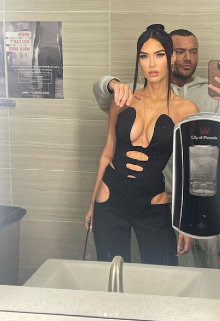 Μέγκαν Φοξ: Φήμες χωρισμού από τον Μασίν Γκαν Κέλι λόγω απιστίας