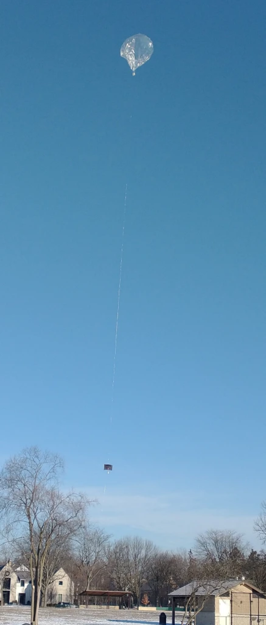 ΗΠΑ: Κατέρριψαν με πύραυλο 400.000 δολαρίων ένα μπαλόνι 12 δολαρίων, σύμφωνα με μια λέσχη στο Ιλινόις