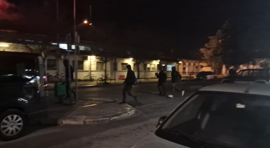 Τραγωδία στα Τέμπη: Επεισόδια από κουκουλοφόρους μετά την πορεία διαμαρτυρίας στη Λάρισα (βίντεο)