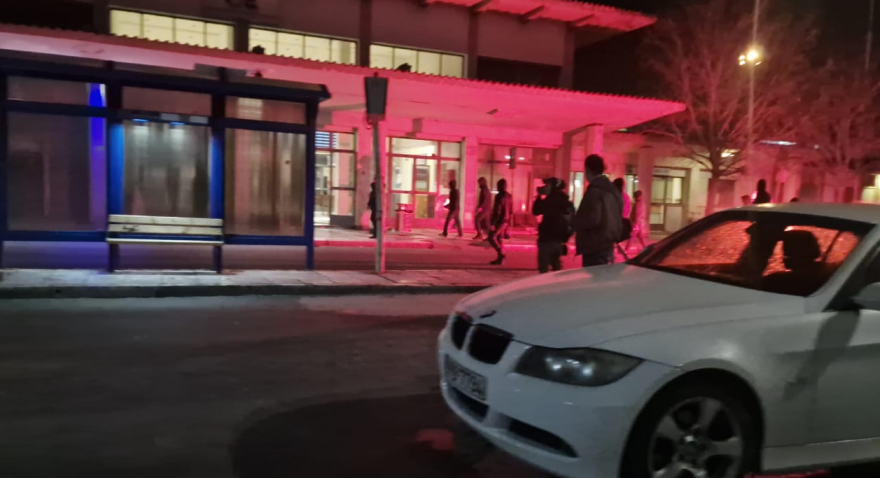 Τραγωδία στα Τέμπη: Επεισόδια από κουκουλοφόρους μετά την πορεία διαμαρτυρίας στη Λάρισα (βίντεο)