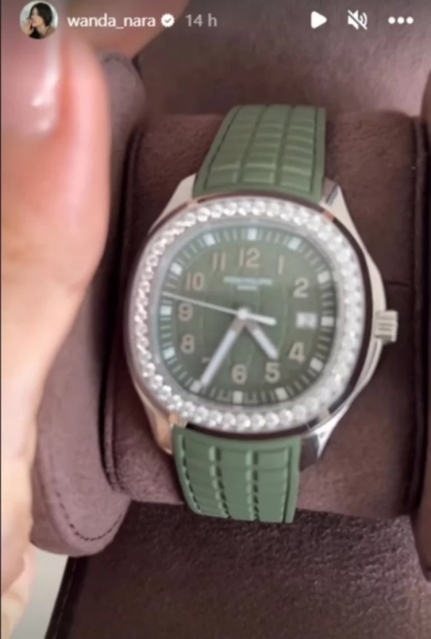 Γουάντα Νάρα: Της χάρισε ρολόι 120.000 δολαρίων και είναι ξανά μαζί με τον Ικάρντι 