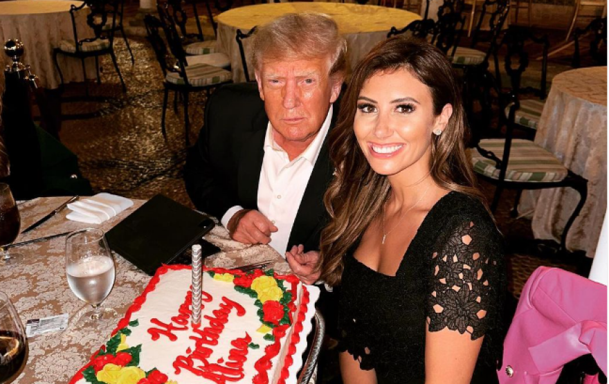 «Δεν με διάλεξε για την ομορφιά μου», λέει η Αμερικανο-ιρακινή δικηγόρος του Τραμπ