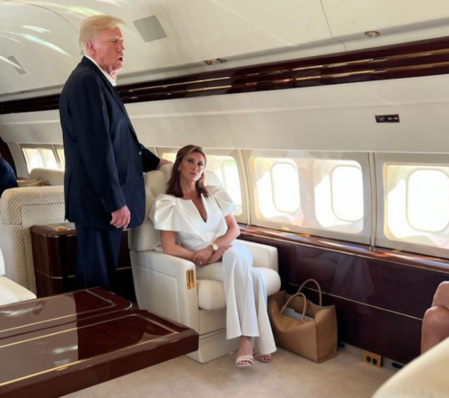 «Δεν με διάλεξε για την ομορφιά μου», λέει η Αμερικανο-ιρακινή δικηγόρος του Τραμπ