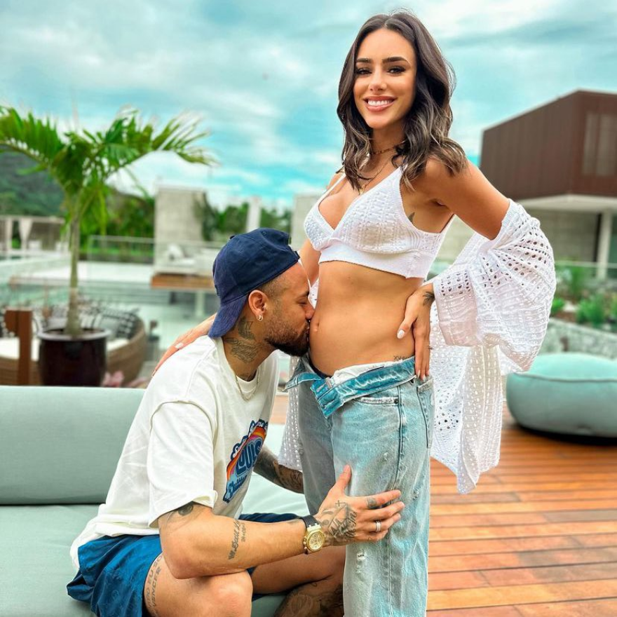 Ο Νεϊμάρ και η σύντροφός του Μπρούνα ανακοίνωσαν πως θα γίνουν γονείς – Δείτε φωτογραφίες