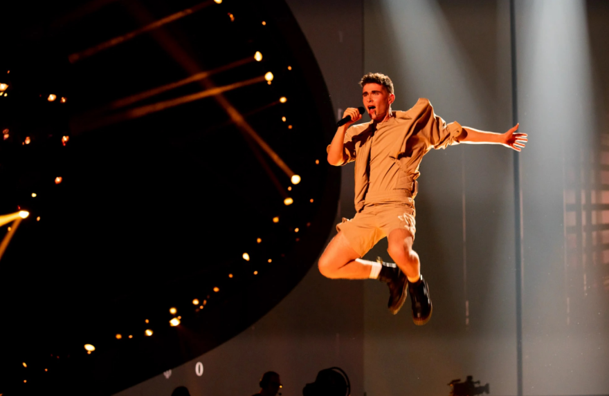 Eurovision 2023: Ο Βίκτωρ Βερνίκος ολοκλήρωσε τη δεύτερη πρόβα στη σκηνή της διοργάνωσης