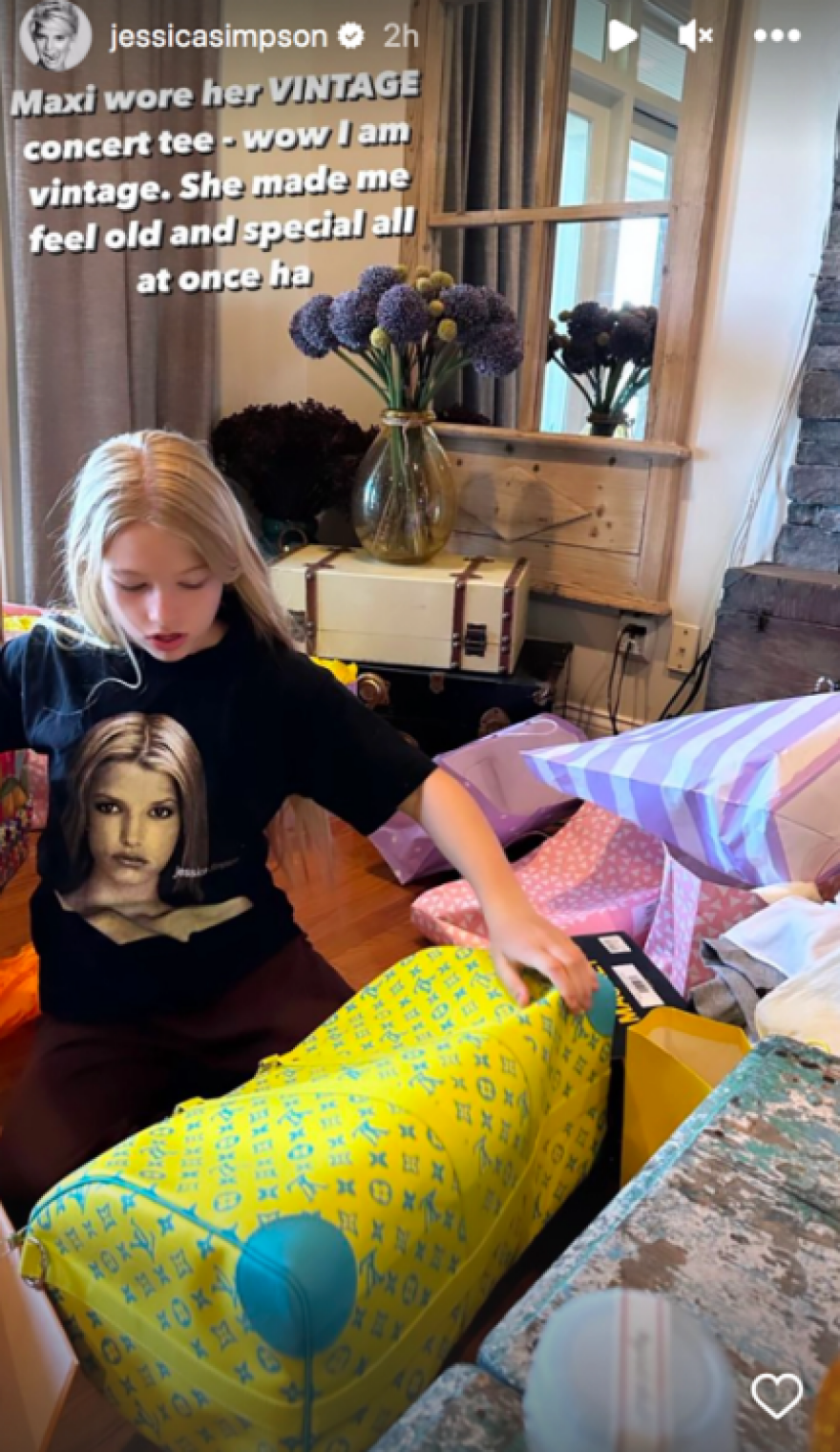 Τζέσικα Σίμπσον: Έκανε δώρο στην 11χρονη κόρη της τσάντα αξίας 3.000 δολαρίων