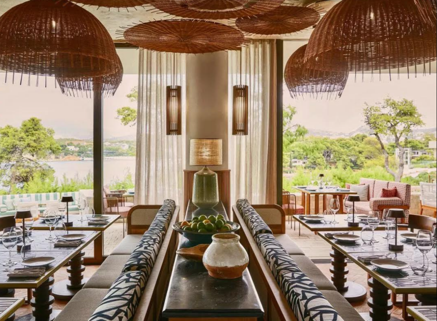 Τα 204 top εστιατόρια και ταβέρνες σε όλη την Ελλάδα - Η ελίτ της γαστρονομικής σκηνής σε 12 κατηγορίες 