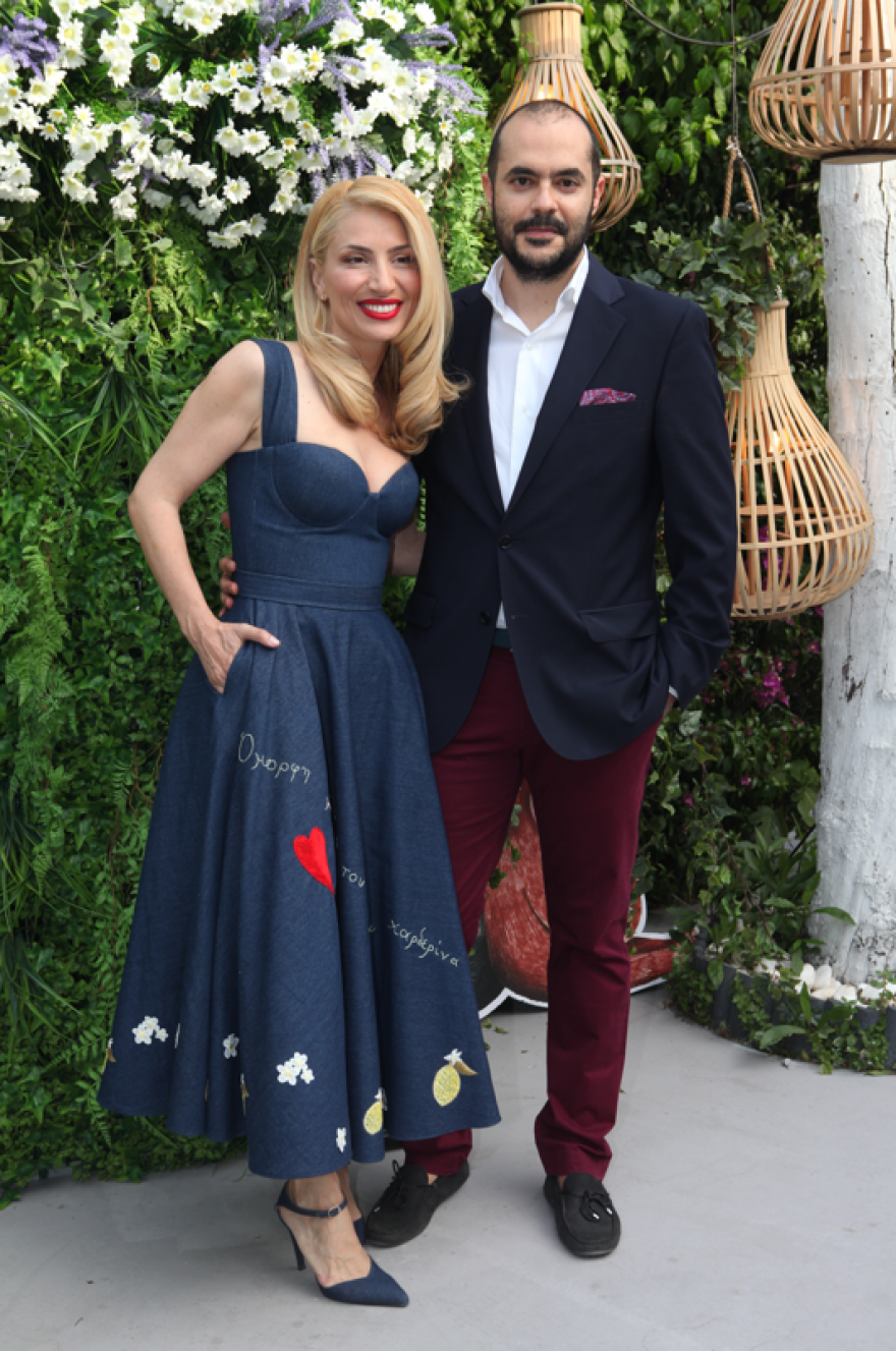 Μαρία Ηλιάκη και Στέλιος Μανουσάκης: Βάφτισαν την κόρη τους - Δείτε φωτογραφίες από το πάρτι