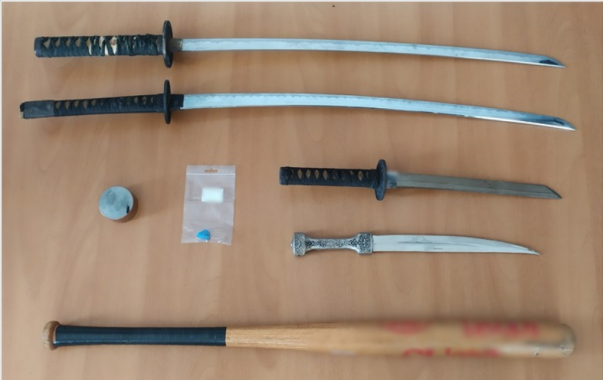 Λαμία: Βρήκαν οπλοστάσιο στο σπίτι νεαρού