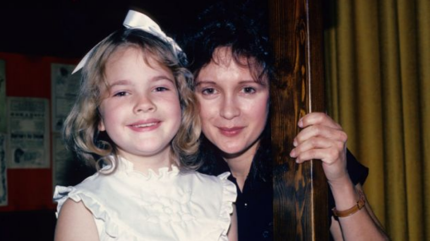 Ντρου Μπάριμορ: «Ποτέ δεν ευχήθηκα η μητέρα μου να είχε πεθάνει»