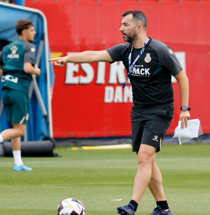 Ντιέγκο Μαρτίνεθ: Στα 42 του στον πάγκο του Ολυμπιακού - Η Σεβίλλη, η Γρανάδα και η λατρεία για τον Γκουαρδιόλα