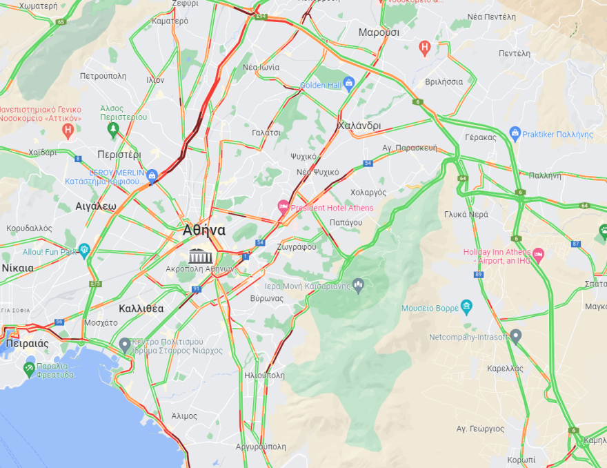 Κίνηση στους δρόμους: Χαμηλές ταχύτητες στον Κηφισό - Πού έχει μποτιλιάρισμα 