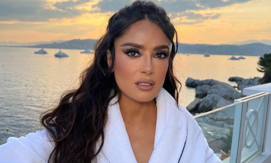 Σάλμα Χάγιεκ για το μυστικό της νεότητας: «Δεν κάνω μπότοξ, αλλά διαλογισμό»