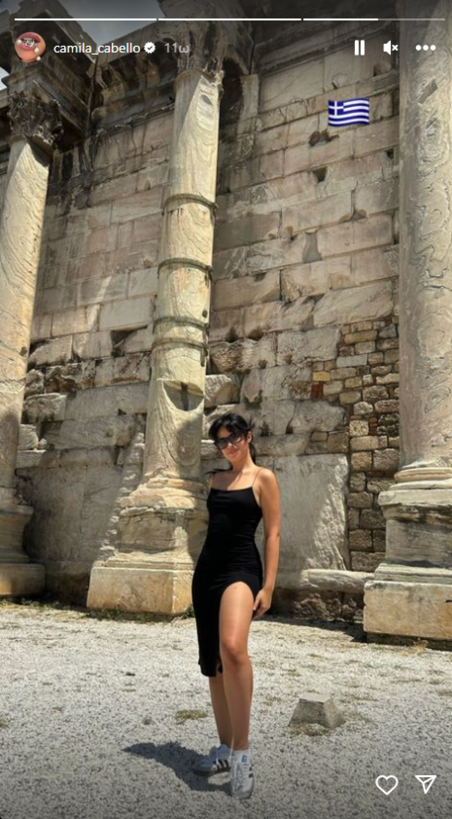 Καμίλα Καμπέγιο: Το φωτογραφικό άλμπουμ από την παραμονή της ποπ σταρ στην Αθήνα