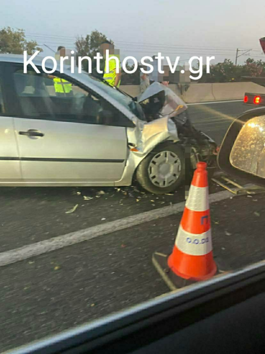 Καραμπόλα στην Αθηνών Κορίνθου - Μια γυναίκα νεκρή και δύο τραυματίες