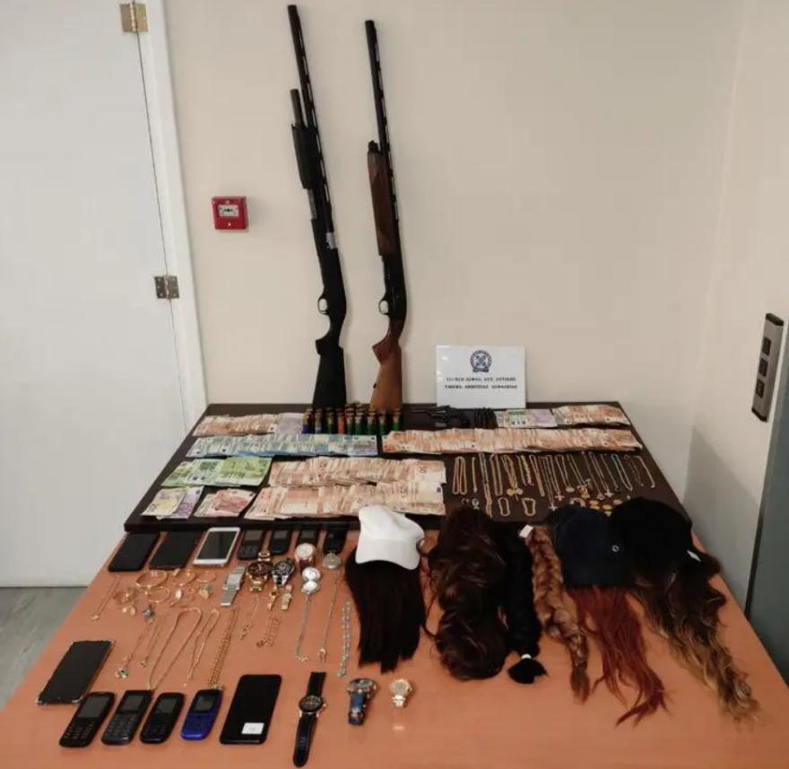 Πώς «λογιστές» εξαπατούσαν ηλικιωμένους με λεία 1,3 εκατ. ευρώ - Πάνω από 110 «χτυπήματα» σε όλη τη χώρα