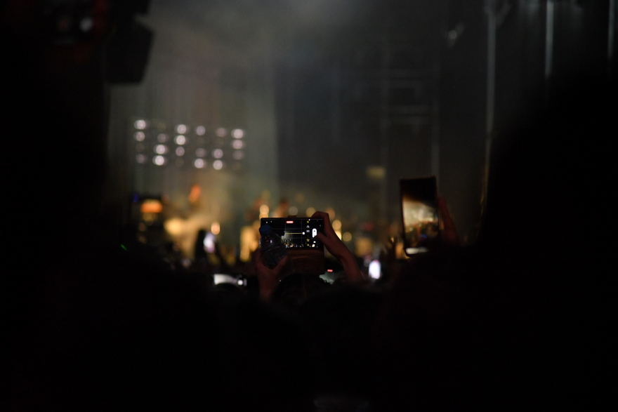 Οι Arctic Monkeys (ξανα)μάγεψαν την Αθήνα 