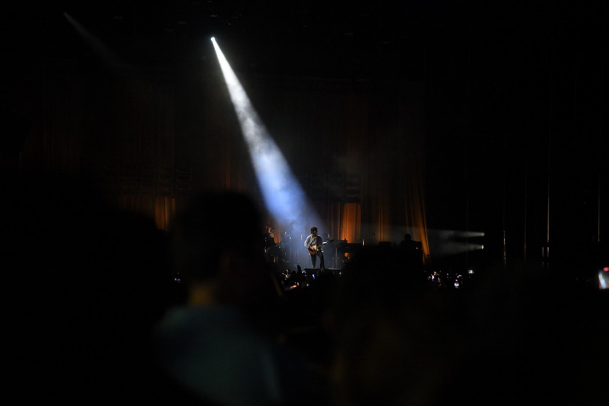 Οι Arctic Monkeys (ξανα)μάγεψαν την Αθήνα 