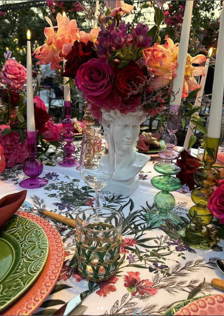 Πόρος: «Βούλιαξε» το νησί για τον γάμο του επιχειρηματία Σπύρου Σκληρού με την Ιφιγένεια Μαυροκορδάτου