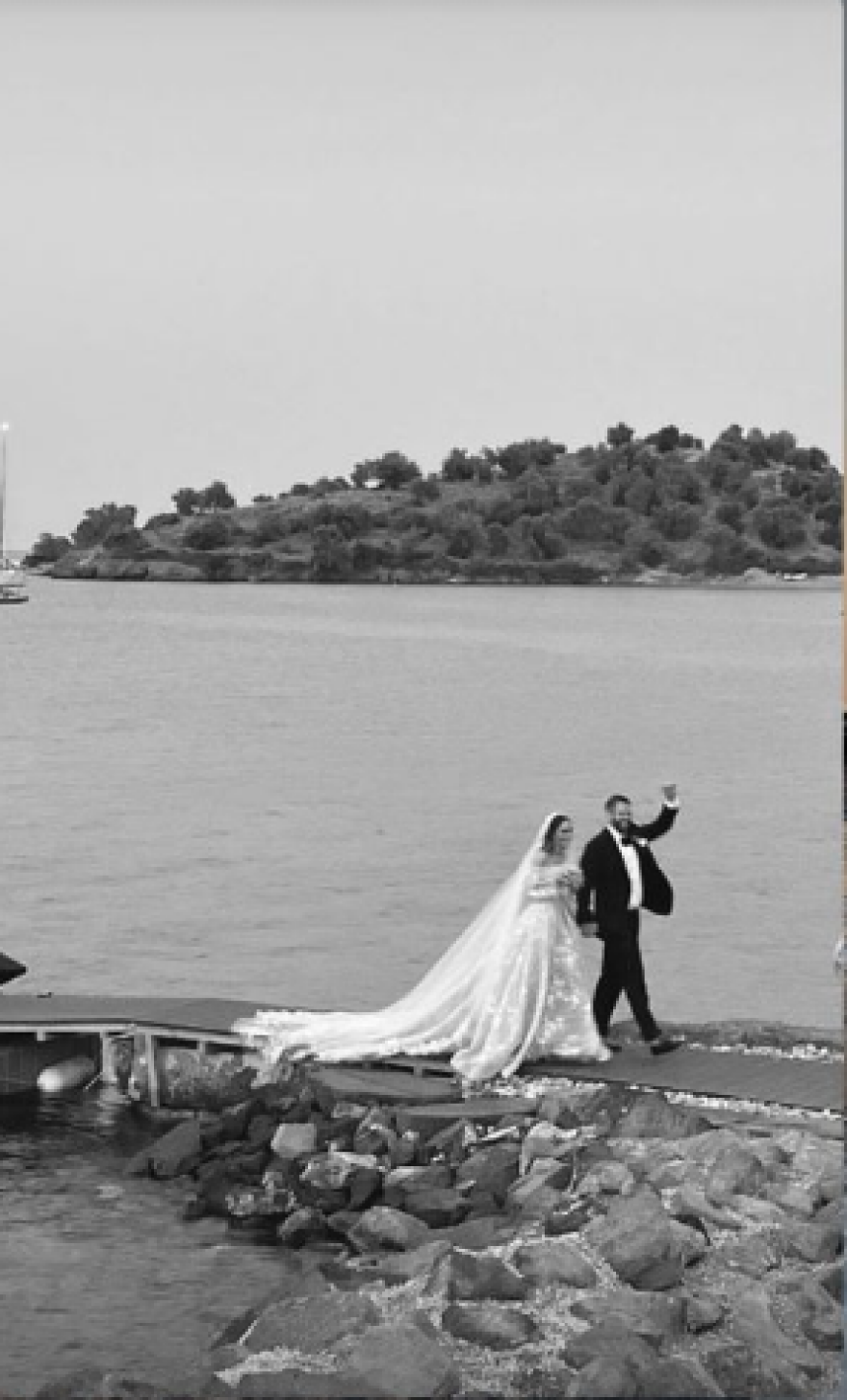 Πόρος: «Βούλιαξε» το νησί για τον γάμο του επιχειρηματία Σπύρου Σκληρού με την Ιφιγένεια Μαυροκορδάτου