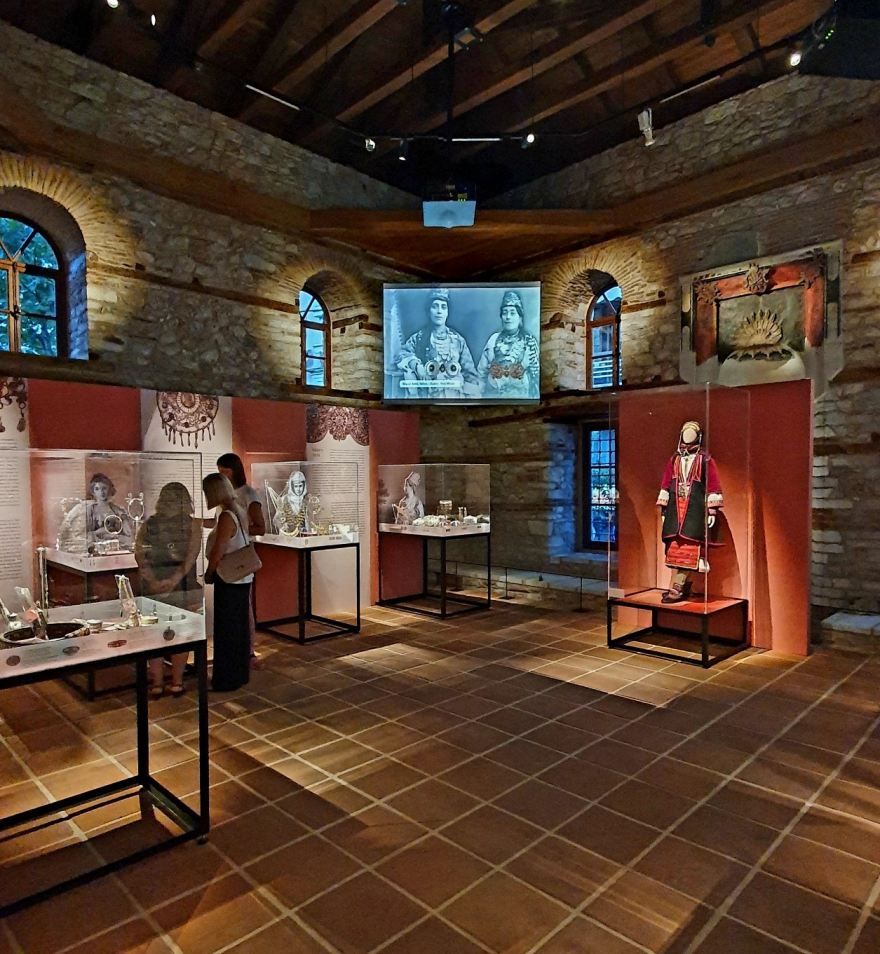 Δράμα: Αφιερωμένη στην ιστορία του κοσμήματος η νέα έκθεση του μουσείου Μπενάκη