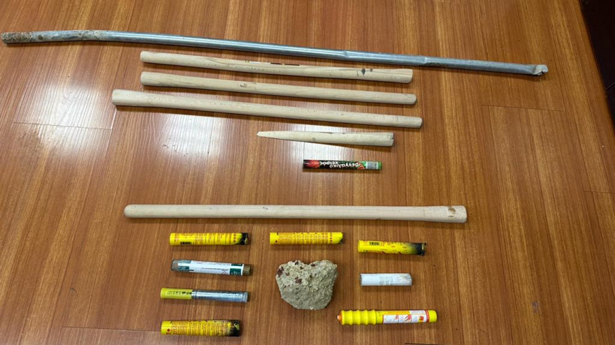 Νέα Φιλαδέλφεια - φωτογραφίες ντοκουμέντο: Ο φονικός οπλισμός των Κροατών χούλιγκαν που σκότωσαν τον Μιχάλη