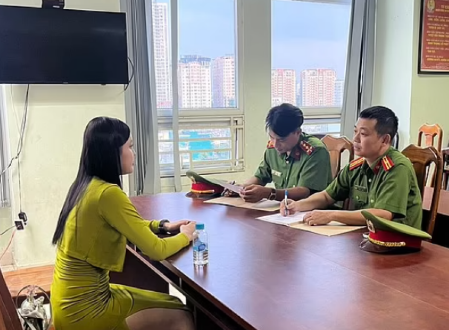 Σκάνδαλο στο Βιετνάμ: Δεκάδες αεροσυνοδοί προσέφεραν σεξουαλικές υπηρεσίες έναντι 2.700 ευρώ τη βραδιά