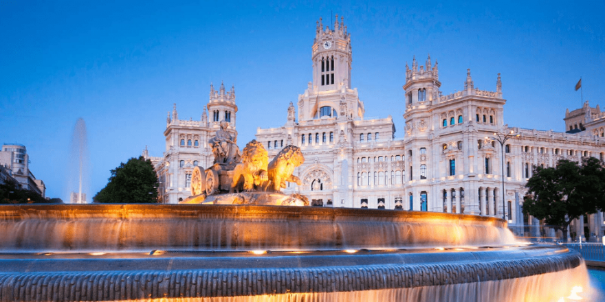 Οδηγός σπουδών για 12 χώρες: Τα δίδακτρα, η διαδικασία, οι «καλές» σχολές και το κόστος ζωής