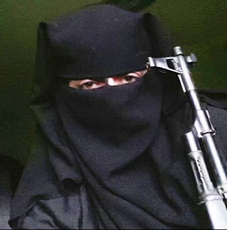 TikTok: Από μέλος του ISIS επίδοξη... influencer η Βρετανίδα Ταρίνα Σακίλ