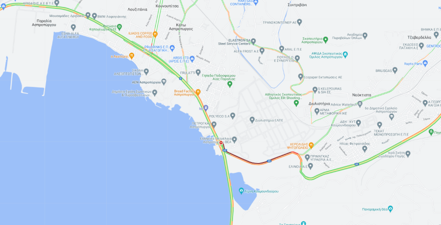 Φωτιά στον Ασπρόπυργο - Κίνηση: Πού έχει διακοπεί η κυκλοφορία