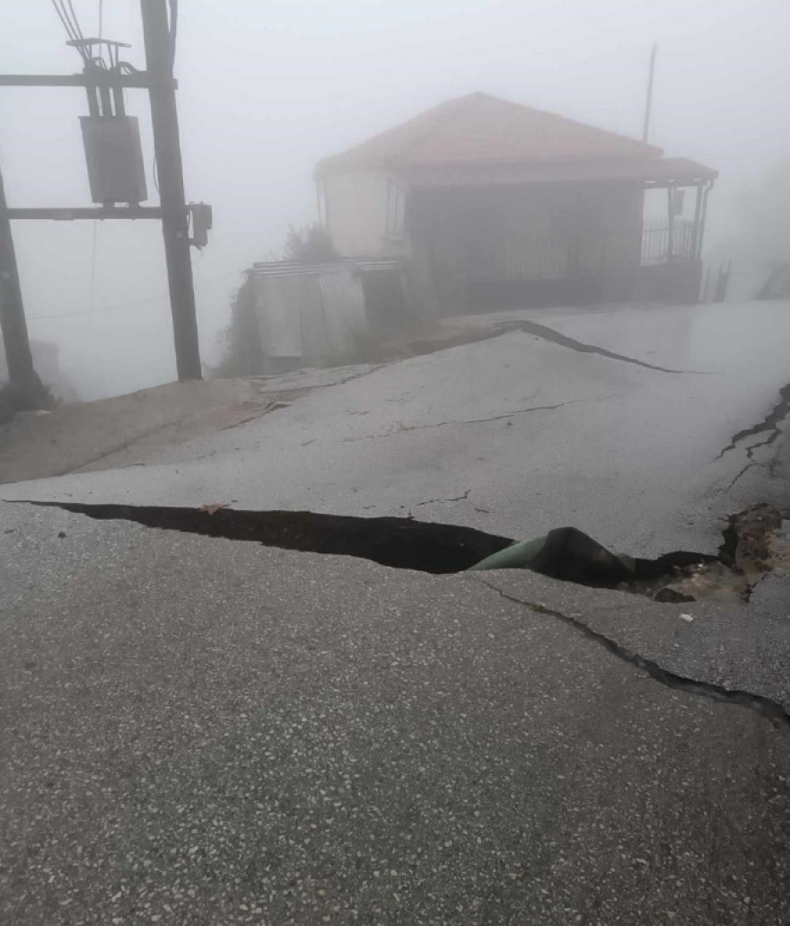 Κακοκαιρία Daniel: Μεγάλες καταστροφές στη Λίμνη Πλαστήρα - Ζημιές σε σπίτια, δρόμοι κόβονται στα δύο