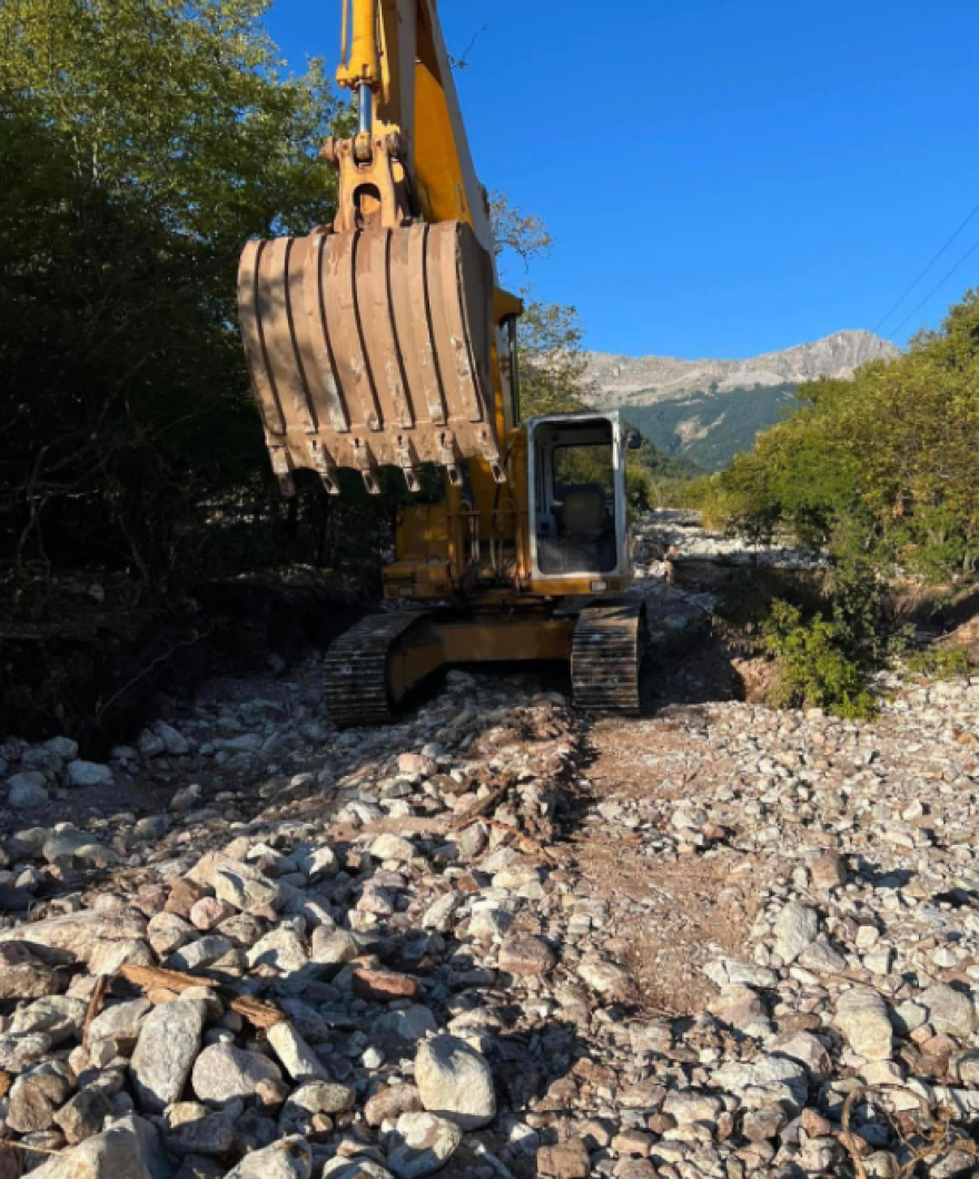 Για 9η ημέρα εγκλωβισμένοι οι 75 κάτοικοι του Παλαιοχωρίου Καλαμπάκας