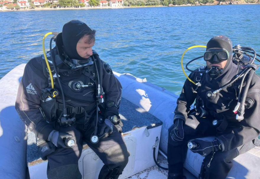 Κακοκαιρία «Daniel»: Βυθισμένα αυτοκίνητα στο Πήλιο μετά τις πλημμύρες - Δύτες ψάχνουν για αγνοούμενους (φωτογραφίες)