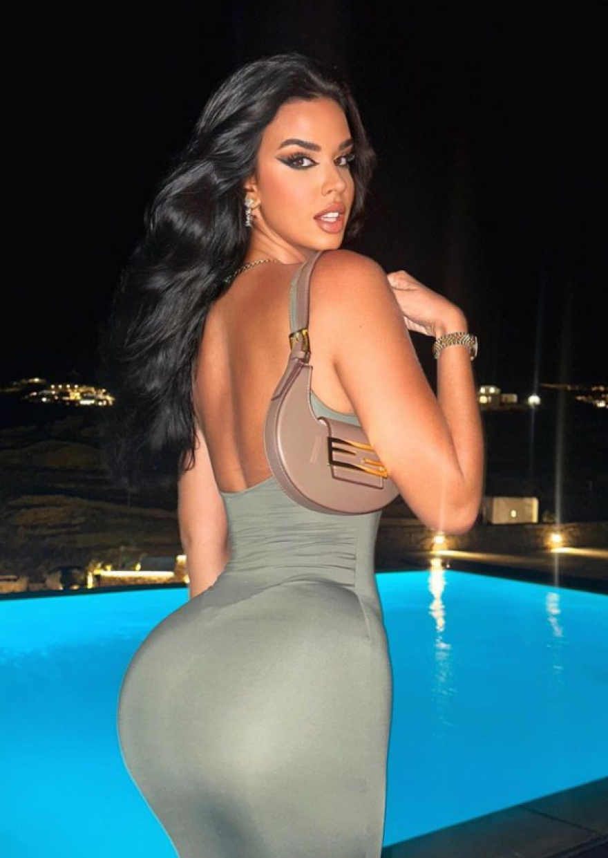 Ιβάνα Κνολ: Το κορίτσι του Μουντιάλ γιόρτασε τα γενέθλιά του στην Ίμπιζα - Βίντεο και φωτογραφίες 