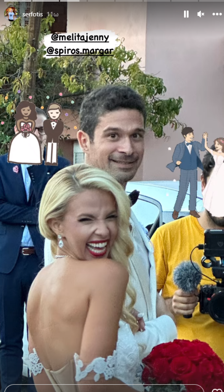 Τζένη Μελιτά: Με λευκό τούλι εμφανίστηκε στο πλατό μετά τον γάμο της -  Δείτε το βίντεο