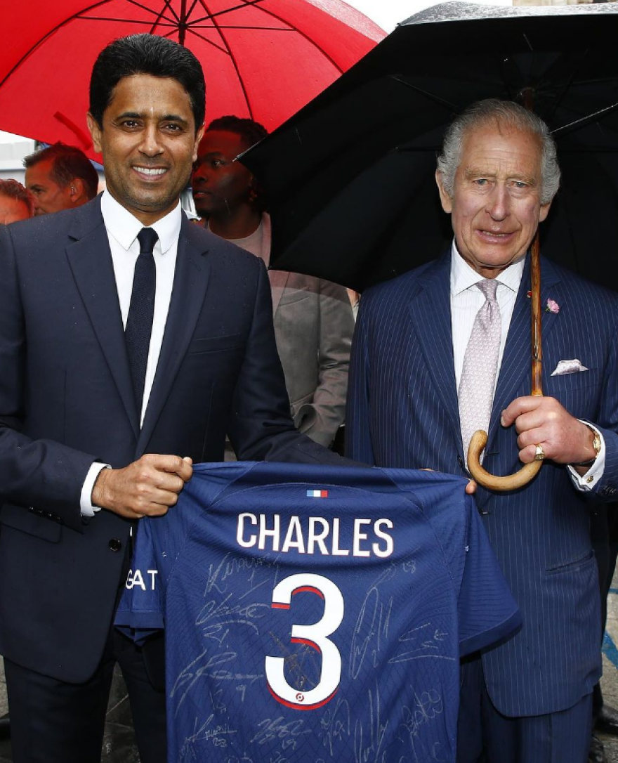 Παρί Σεν Ζερμέν: Το δώρο της στον βασιλιά Κάρολο - Φωτογραφίες 