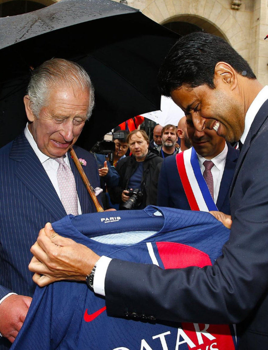 Παρί Σεν Ζερμέν: Το δώρο της στον βασιλιά Κάρολο - Φωτογραφίες 