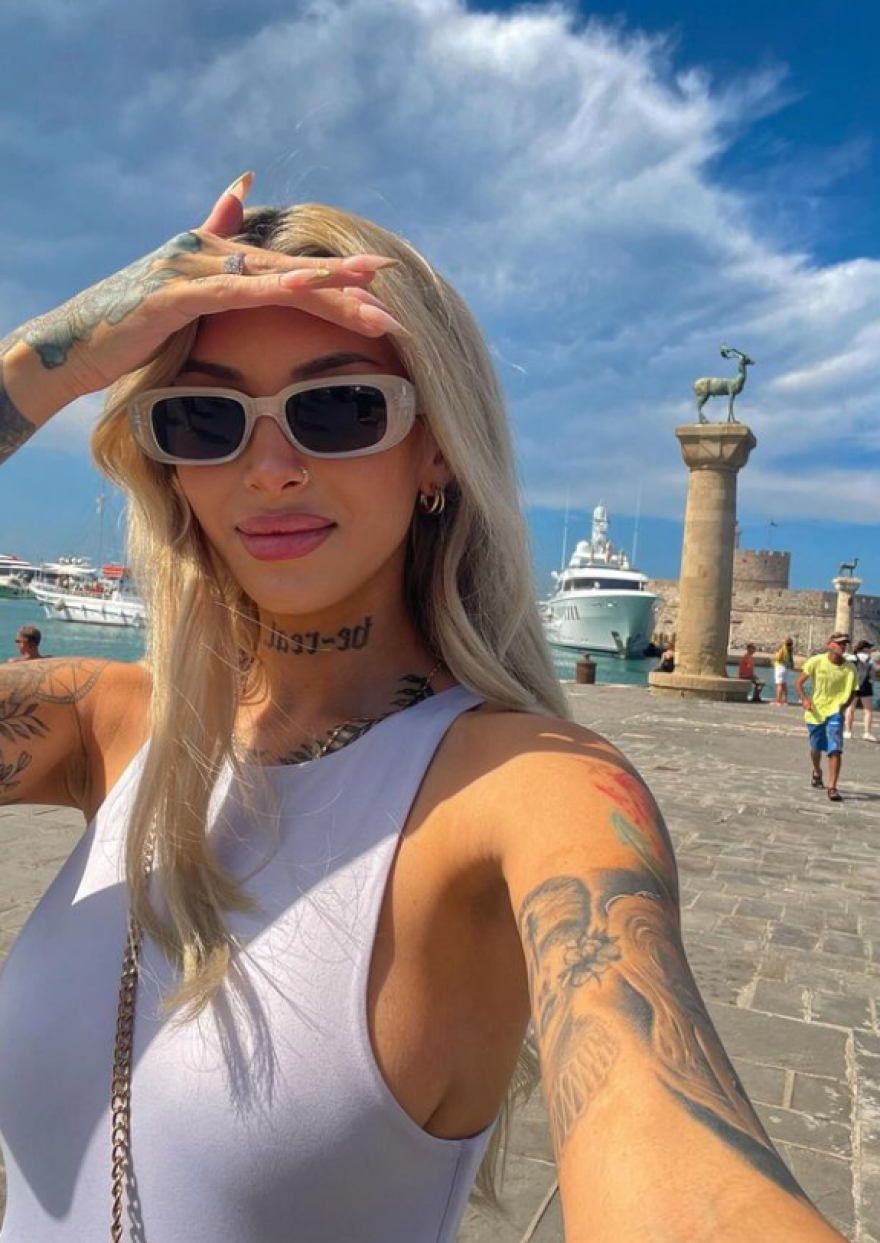 Μπέριλ ΜακΚίσικ: Στη Ρόδο για τον τελικό των «αιωνίων» η σύντροφος του Σακίλ 