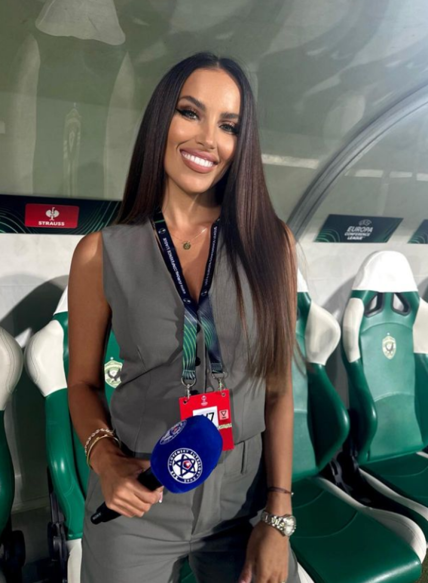  Σιμόνα Λέσκοβσκα: Η πιο σέξι αθλητικογράφος της Σλοβακίας που λατρεύει τον Ρονάλντο - Βίντεο και φωτογραφίες 