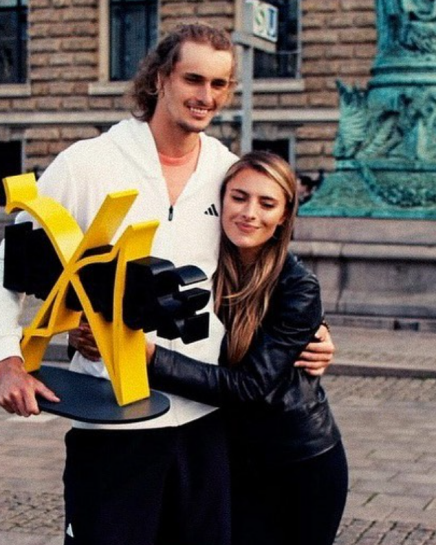 Σοφία Τομάλα: «Κολλημένη» με τον Ζβέρεφ η φανατική θαυμάστρια της Μέρκελ - Φωτογραφίες