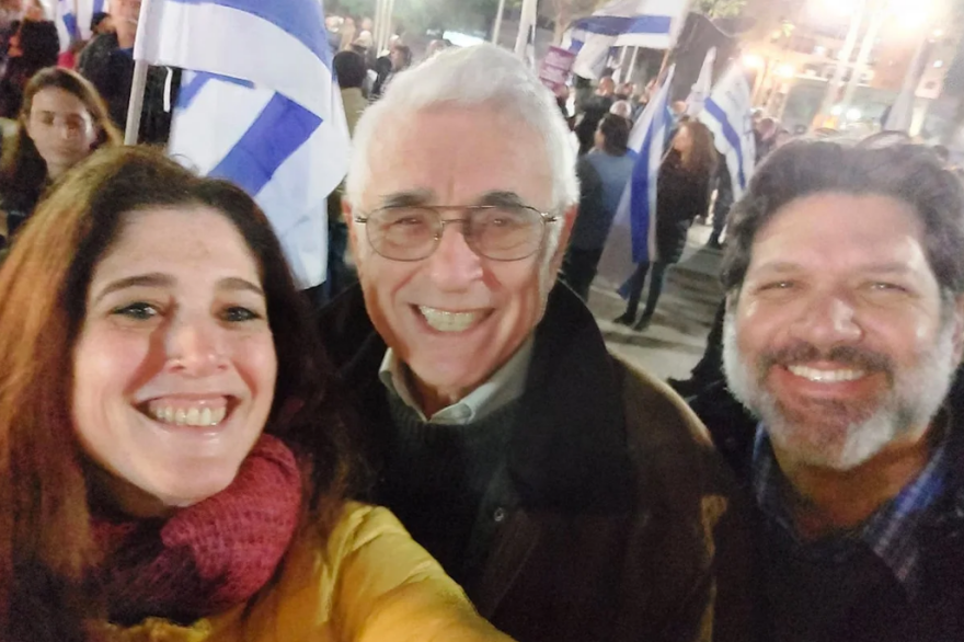 Πόλεμος στο Ισραήλ: «Μιλούσα με την κόρη μου στο τηλέφωνο την ώρα που την σκότωσε η Χαμάς» περιγράφει πατέρας