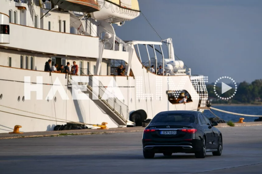 Αντζελίνα Τζολί: Τελευταία μέρα γυρισμάτων στην Ελλάδα για την ταινία «Maria» - Η επιβίβασή της στη θαλαμηγό