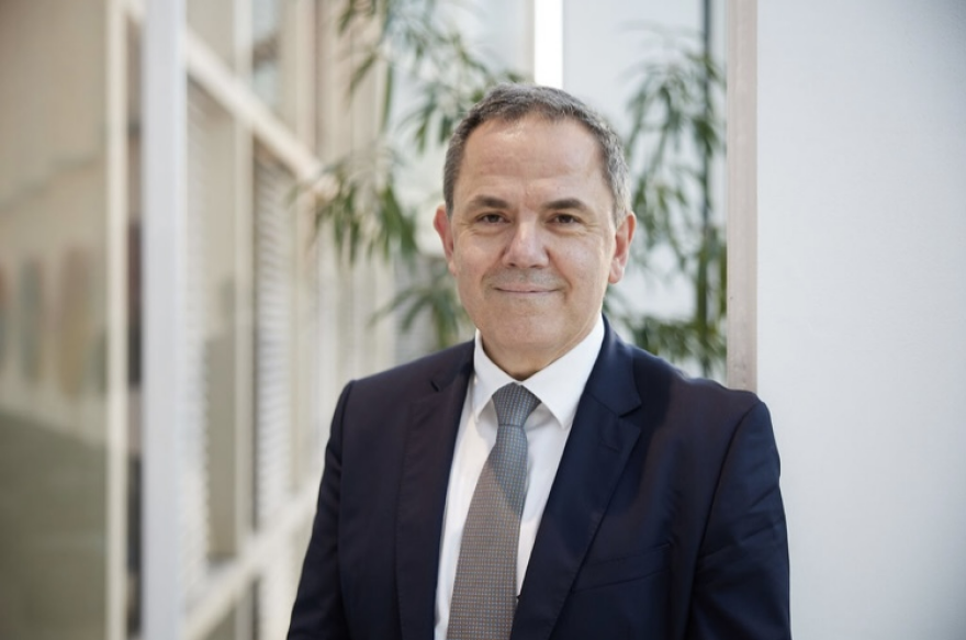 Τεχνητή Νοημοσύνη: Με επικεφαλής τον καθηγητή στο ΜΙΤ, Κωνσταντίνο Δασκαλάκη, η Συμβουλευτική Επιτροπή υπό τον πρωθυπουργό