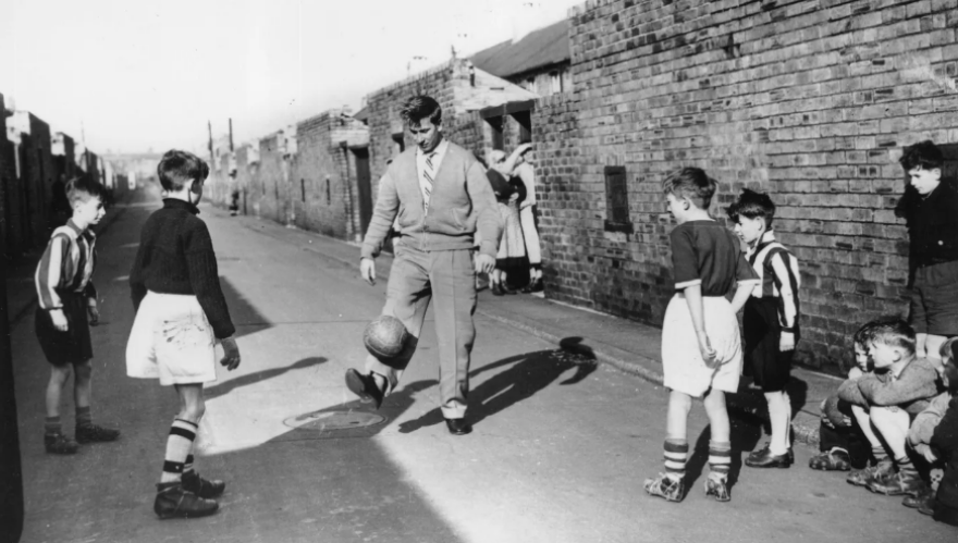 Θρήνος στο αγγλικό ποδόσφαιρο - Πέθανε ο Σερ Μπόμπι Τσάρλτον