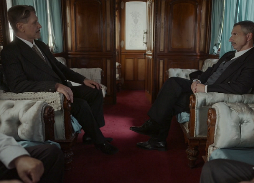 Οι Πανθέοι: Η Χρυσοστόμη παλεύει για να κρατήσει κρυμμένα τα μυστικά της οικογένειας