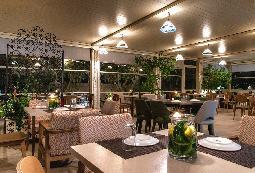 Περιβόλι στη Βάρη: Το αυθεντικό farm-to-table εστιατόριο που φέρνει τη φρεσκάδα του μποστανιού στο πιάτο μας