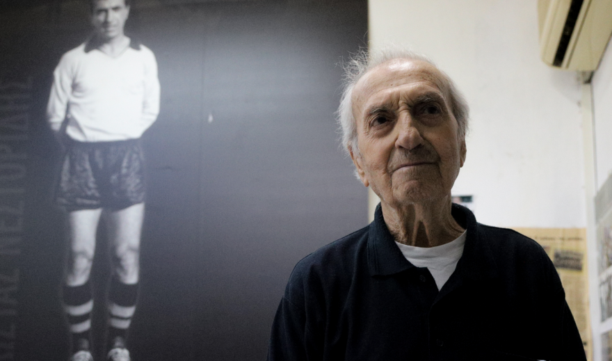 Κώστας Νεστορίδης: Η μυθιστορηματική ζωή του μεγάλου γκολτζή της ΑΕΚ - Βίντεο και φωτογραφίες